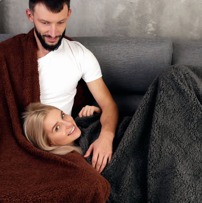 CUDDLE PUDDLE ™ Waterproof Blanket